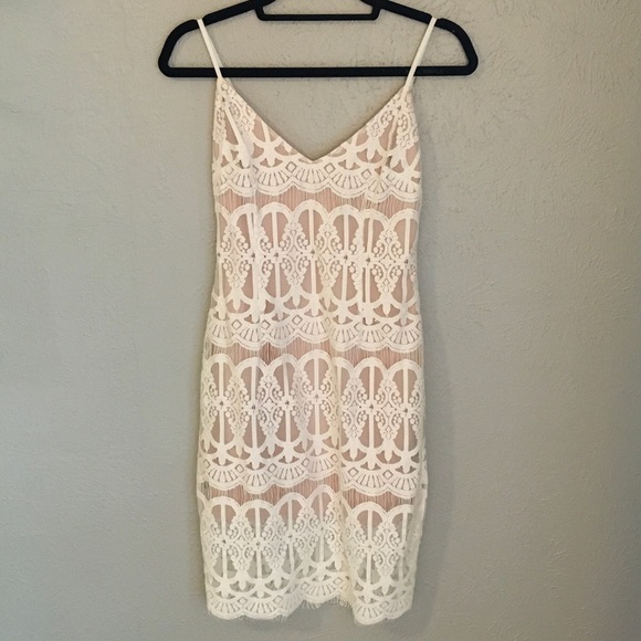 Aakaa White Lace Midi Dress - Picture 1 of 4
